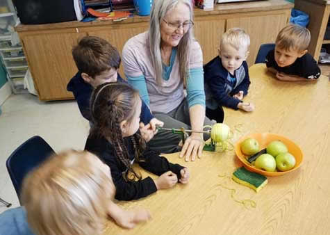 Apple Peeling